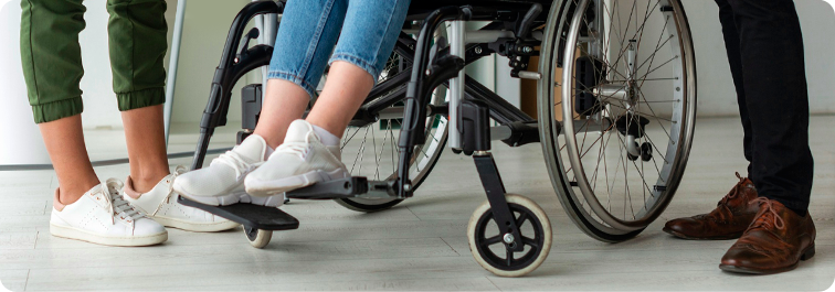 Aide personne en situation de handicap.